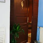 Sahara With Shared Bathroom In Centre ブラチスラヴァ