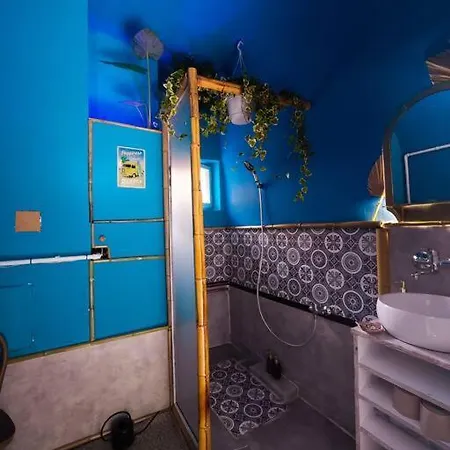 דירה Sahara With Shared Bathroom In Centre