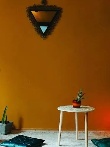 Sahara With Shared Bathroom In Centre Bratislava