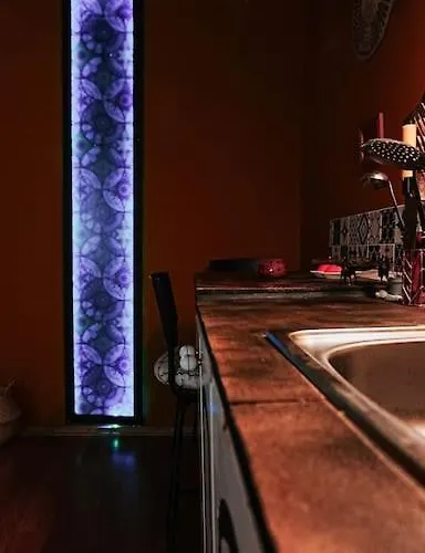 Sahara With Shared Bathroom In Centre براتسيلافا