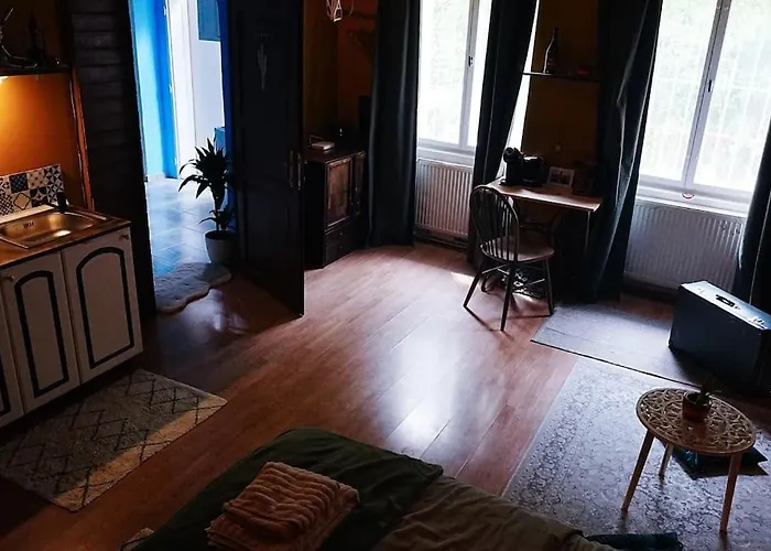 شقة Sahara With Shared Bathroom In Centre