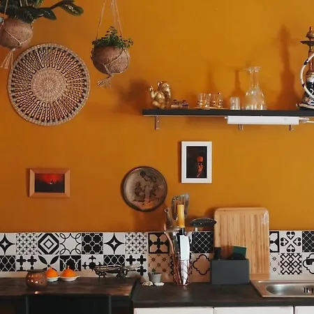 Sahara With Shared Bathroom In Centre 아파트 브라티슬라바
